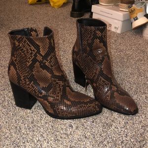 NEVER WORN! Snake print Boots Size 8-8 1/2